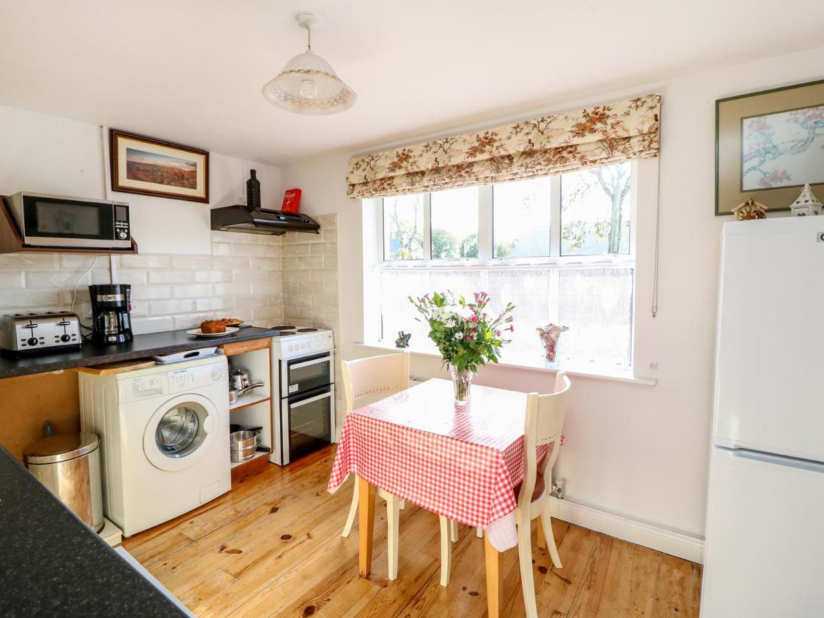 Julie'S Cottage Castleisland Buitenkant foto