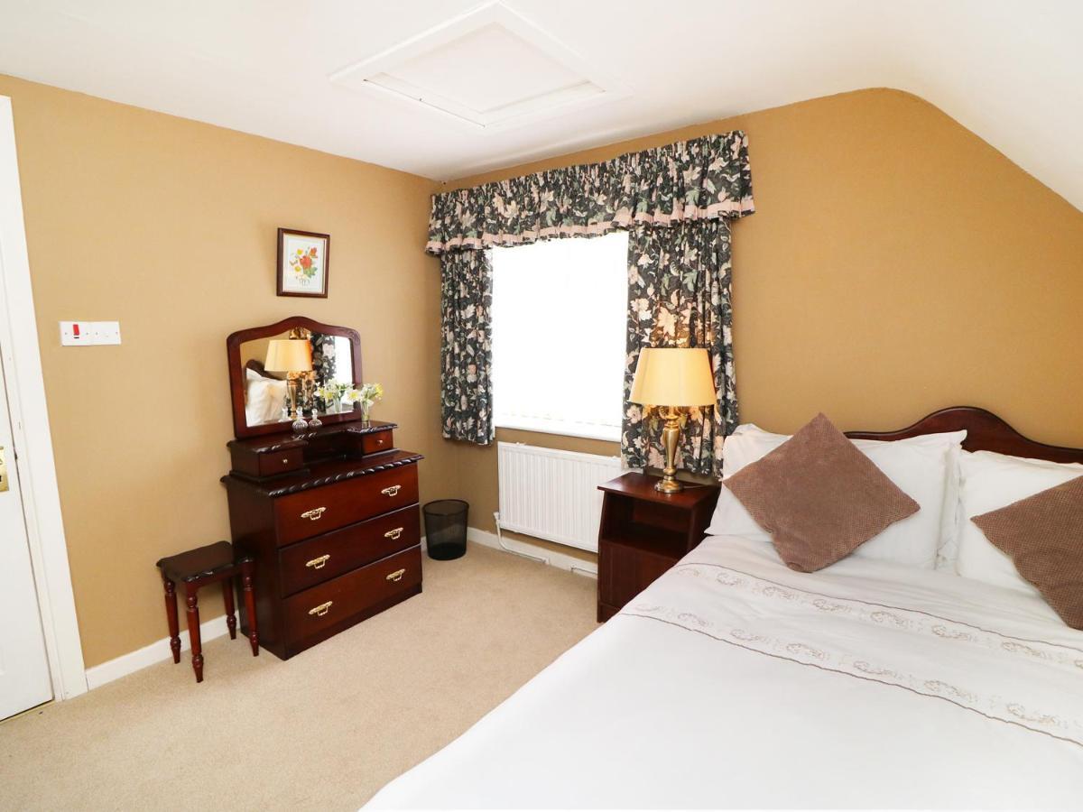 Julie'S Cottage Castleisland Buitenkant foto